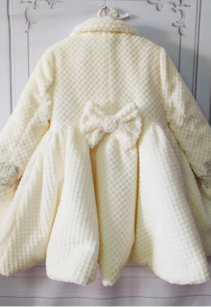 Sonata Cream Coat (Made to order)
