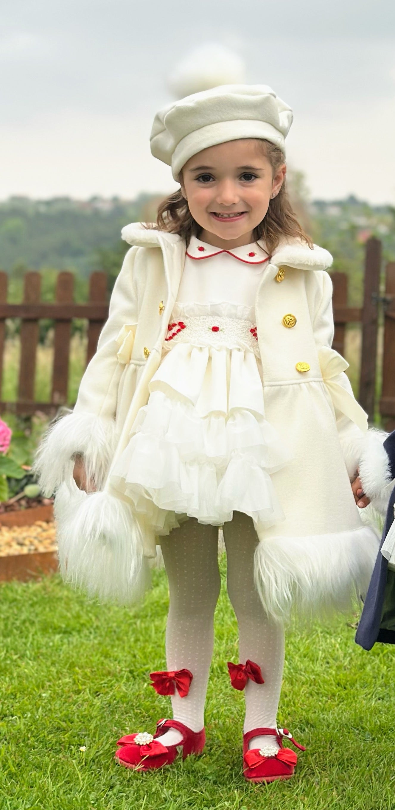 Girls White Beret AW (Made to order)