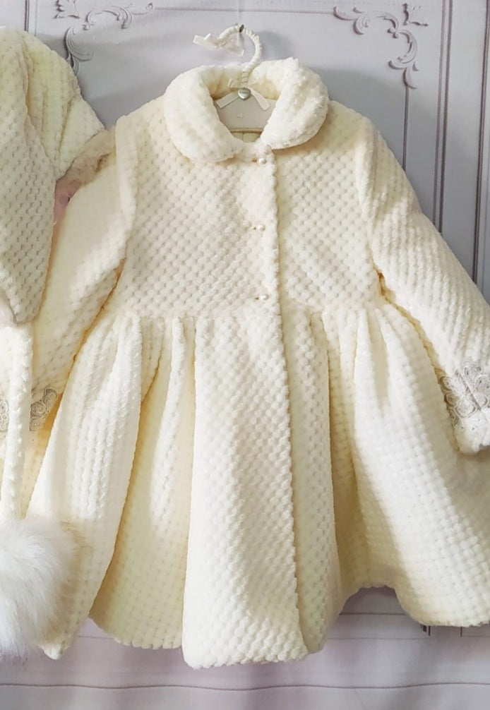 Sonata Cream Coat (Made to order)