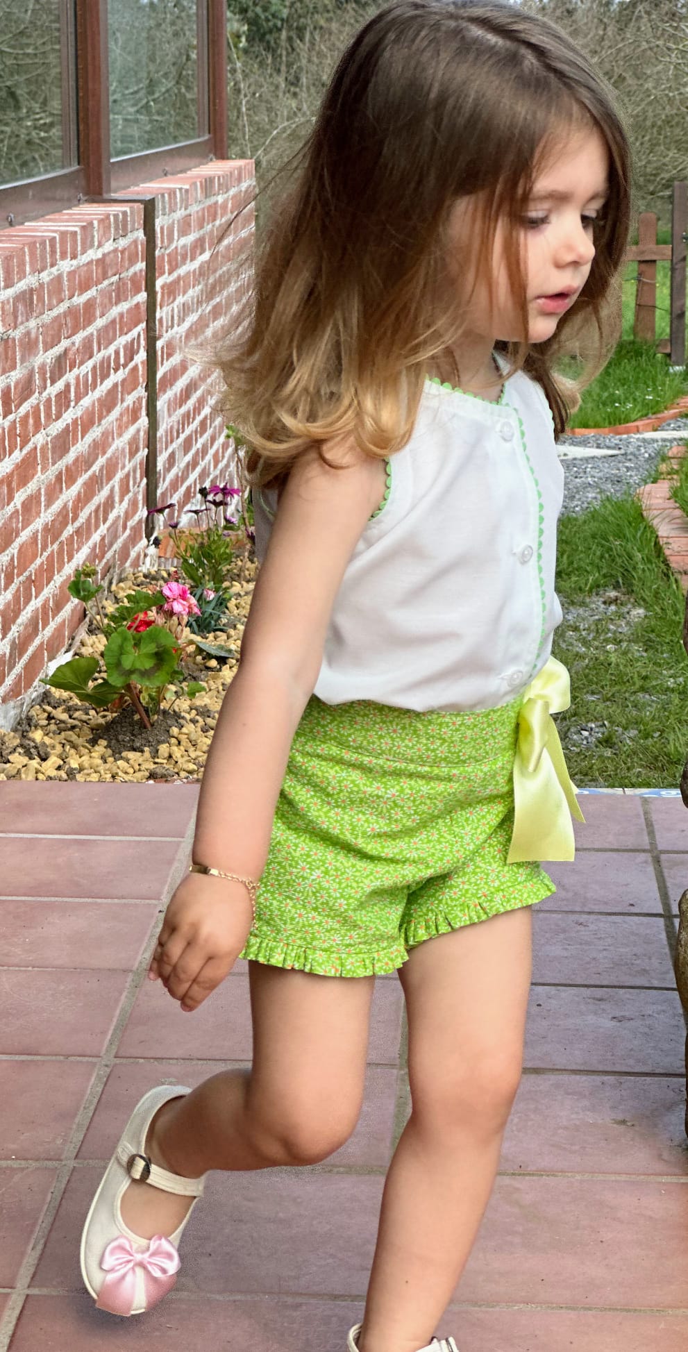 Sonata Blouse & Green Short Set - (Made To Order)