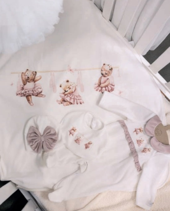 Baby Girls Charlene Swaddle, Hat, Bib & Babygrow Set