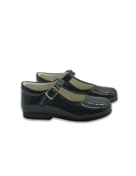 Mary Jane Patent Shoes with buckles